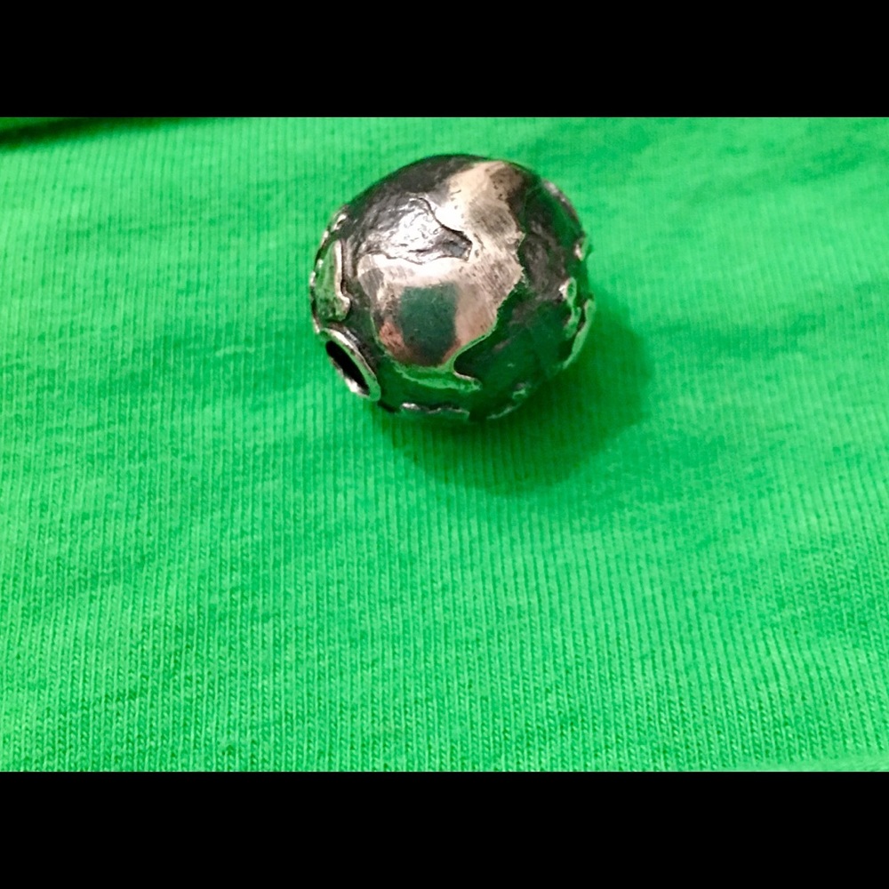Authentic Trollbeads Big Earth